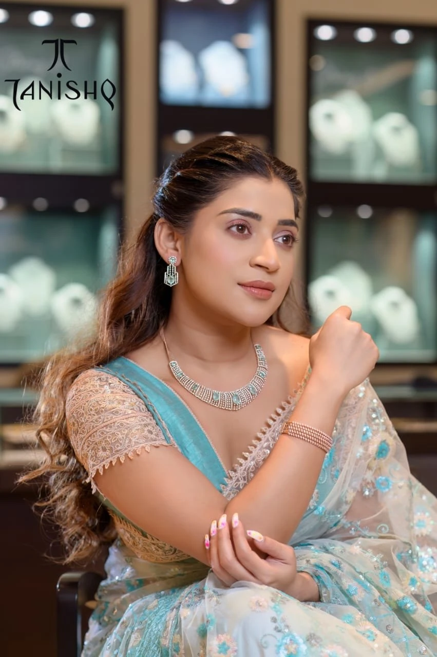 Sonali Escorts – Indian escort in Nagpur — 1 / 7