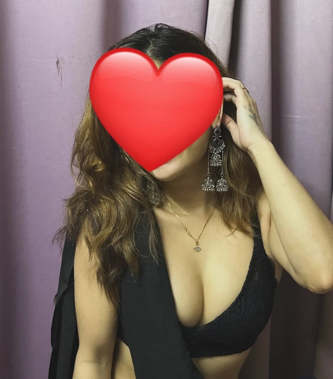 Sakshi – Indian escort in New Delhi — 3 / 4