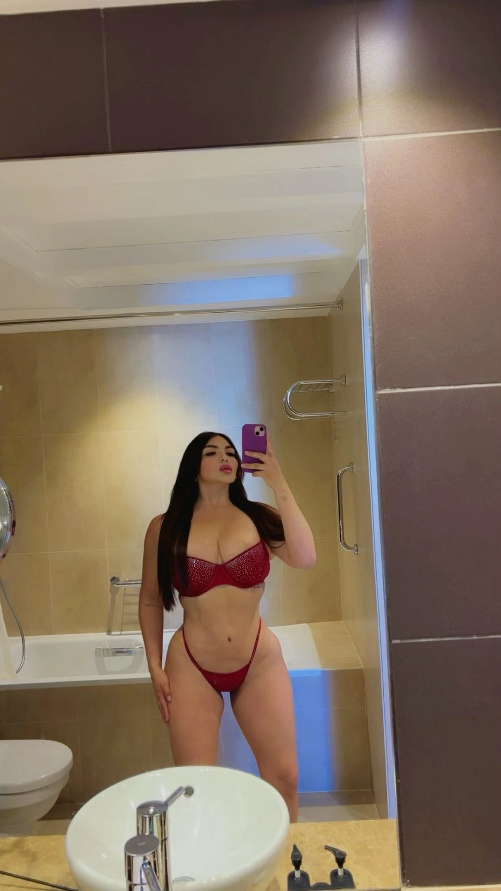 EX O T I C C H A N N E L L A T I N A – Mexican escort in Ho Chi Minh City — 9 / 21