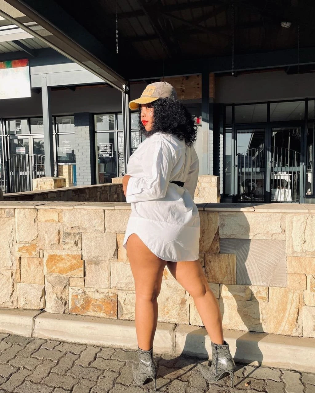 Mistress Athena – Gambian escort in Beirut — 8 / 9