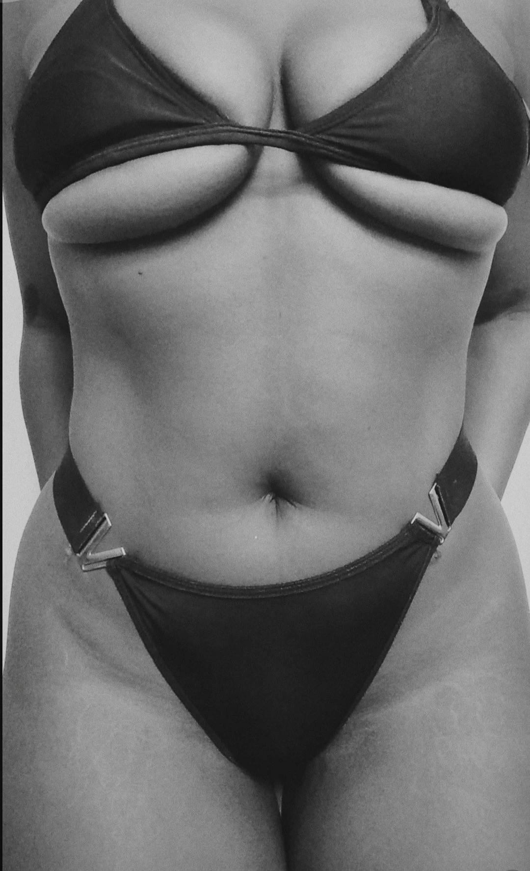 Squirting Dol, (Camshow Only) – Zambian escort in Mumbai — 3 / 4