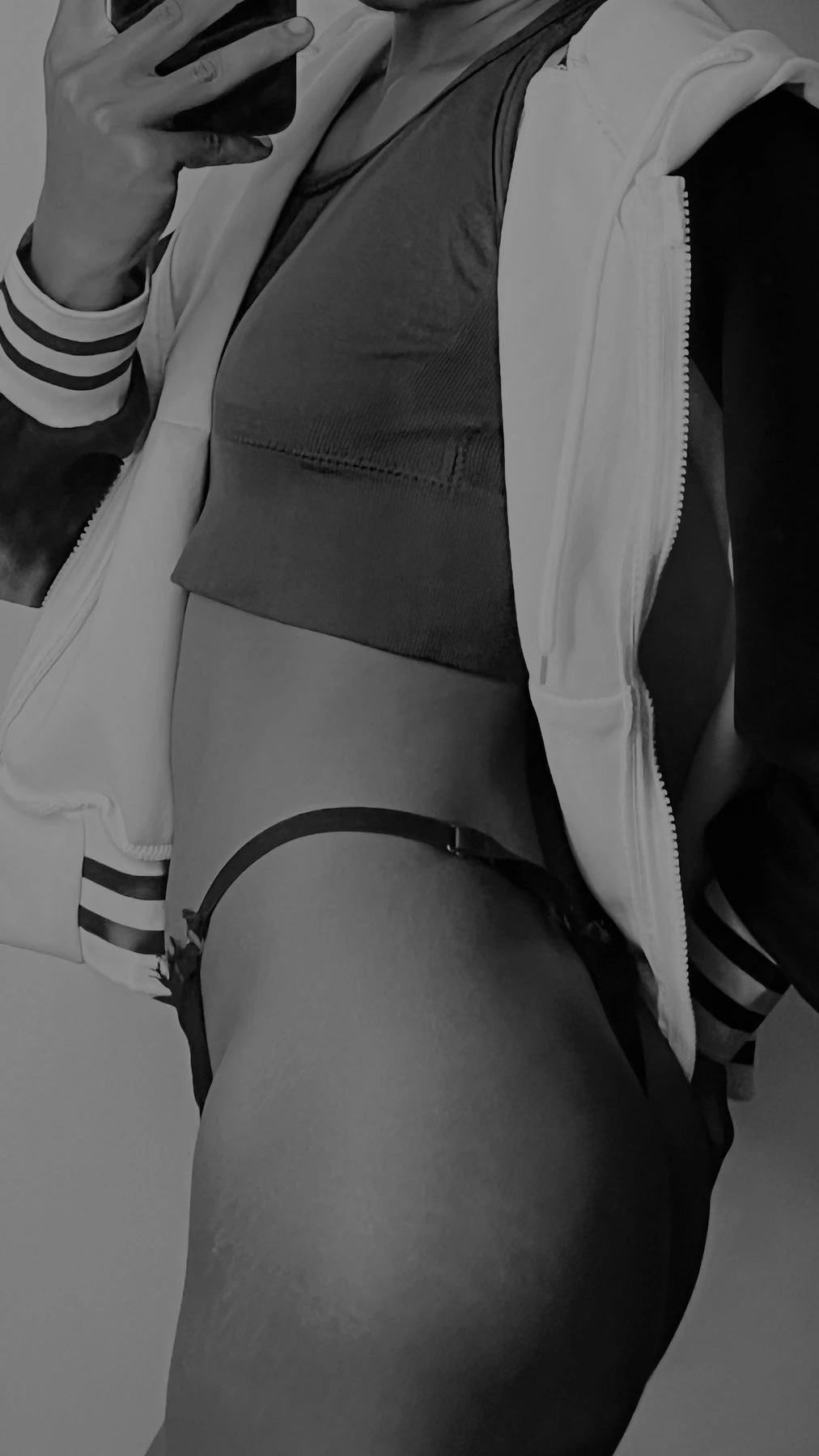 Sexting, meetups and cam session – Sri Lankan escort in Colombo — 9 / 20
