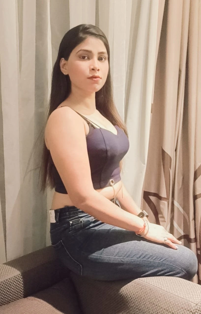 Jasprit Escort in Delhi – Indian escort in New Delhi — 1 / 3
