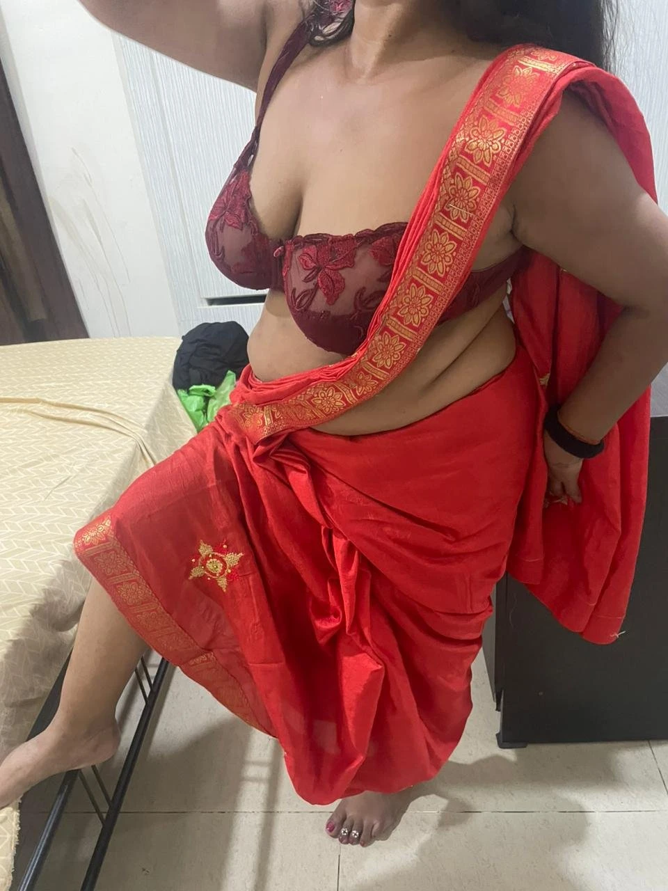Anjali Singh – escort in Noida — 2 / 3