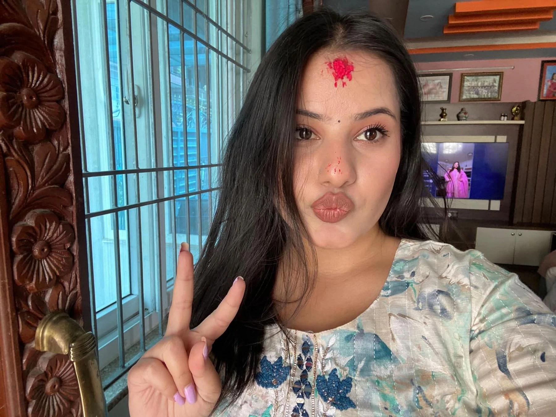 Saloni Gora Best Escorts 24×7 – Nepalese escort in Kathmandu — 4 / 5