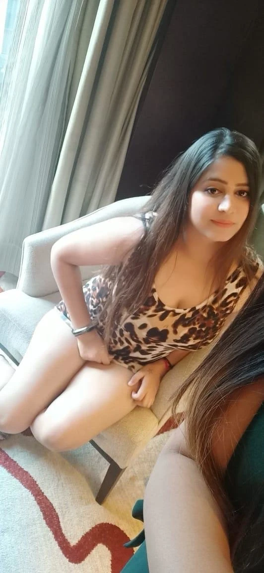 Arpita Real Meet & Cam Show – Indian escort in Mumbai — 2 / 5