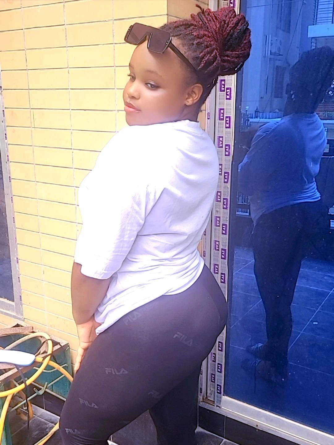 Nina – South African escort in Kathmandu — 3 / 4