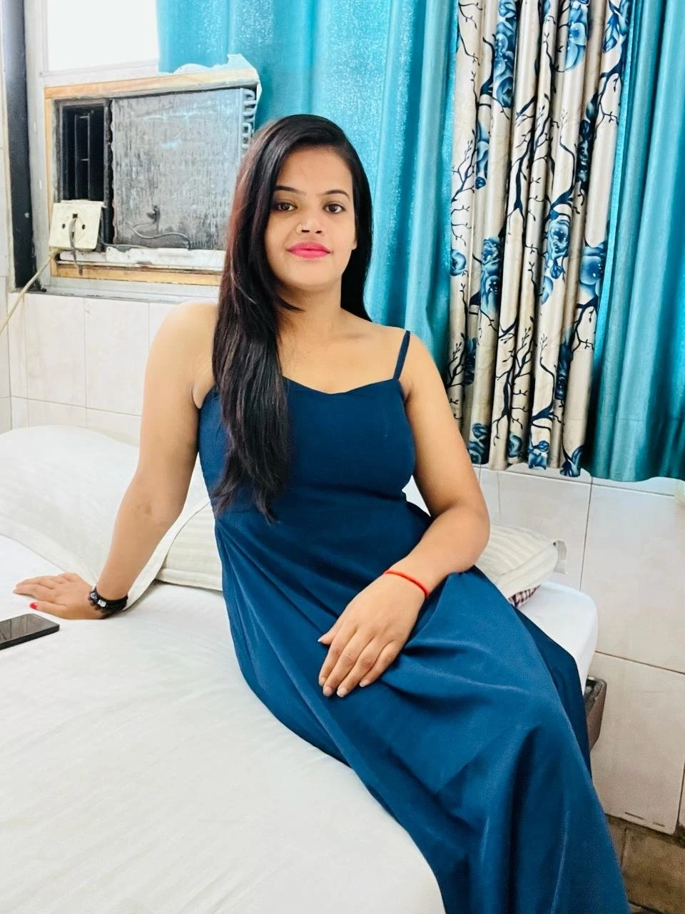 Romantic Attractive Lovely Juhi Chavla – Indian escort in Pune — 1 / 5