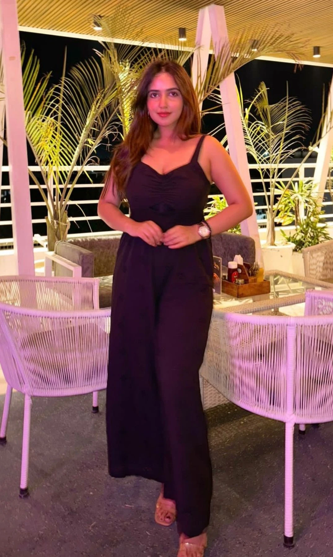 Radhika Vip Top Service Hyderabad – Indian escort in Hyderabad — 2 / 3
