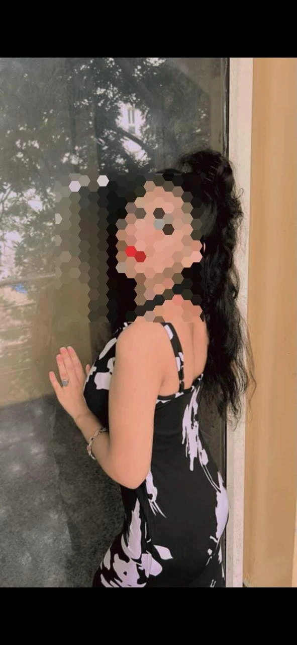 Ishita Webcam and Real meet 🤍 10 – Indian escort in New Delhi — 7 / 10