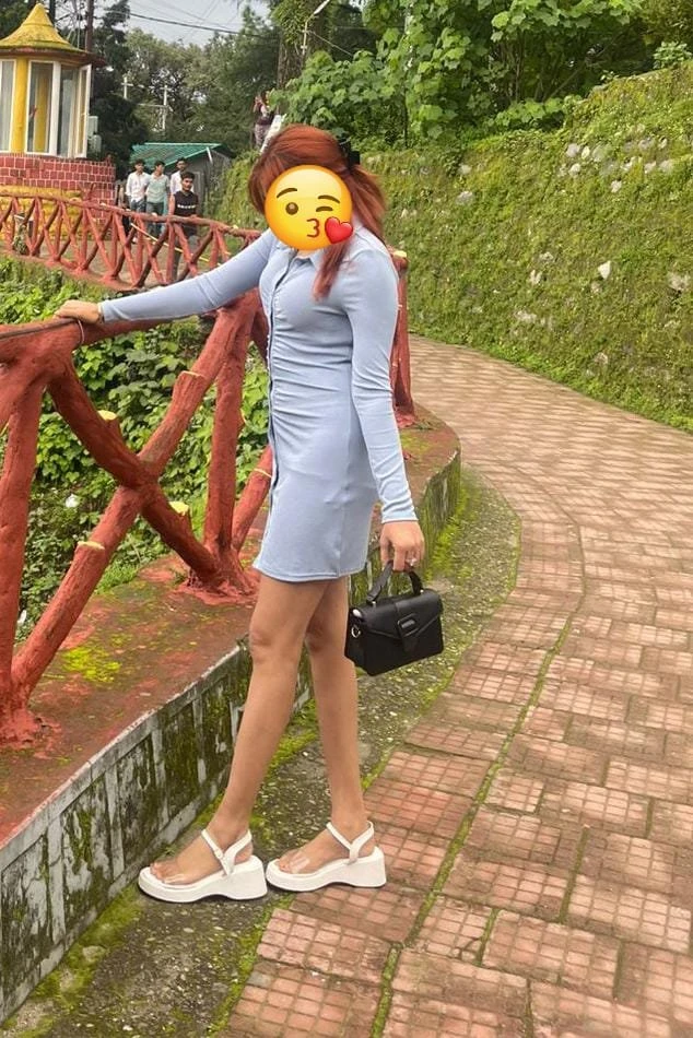 Aaliya (Cam N Meet) – Indian escort in Gurgaon — 11 / 13