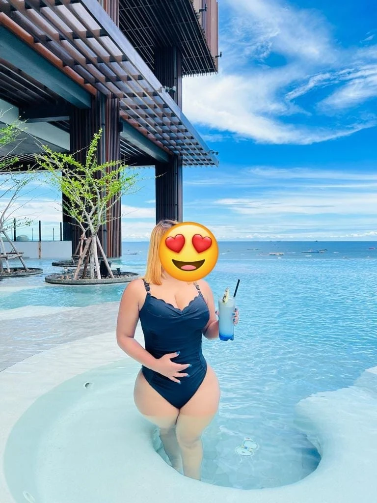 Nri Jasmine in Jaipur – Indian escort in Jaipur — 3 / 9