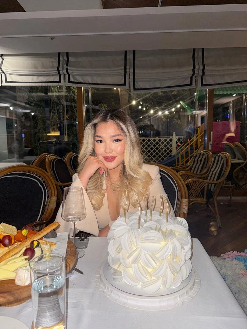 Coco 🧡 – Kyrgyz escort in Beirut — 10 / 12
