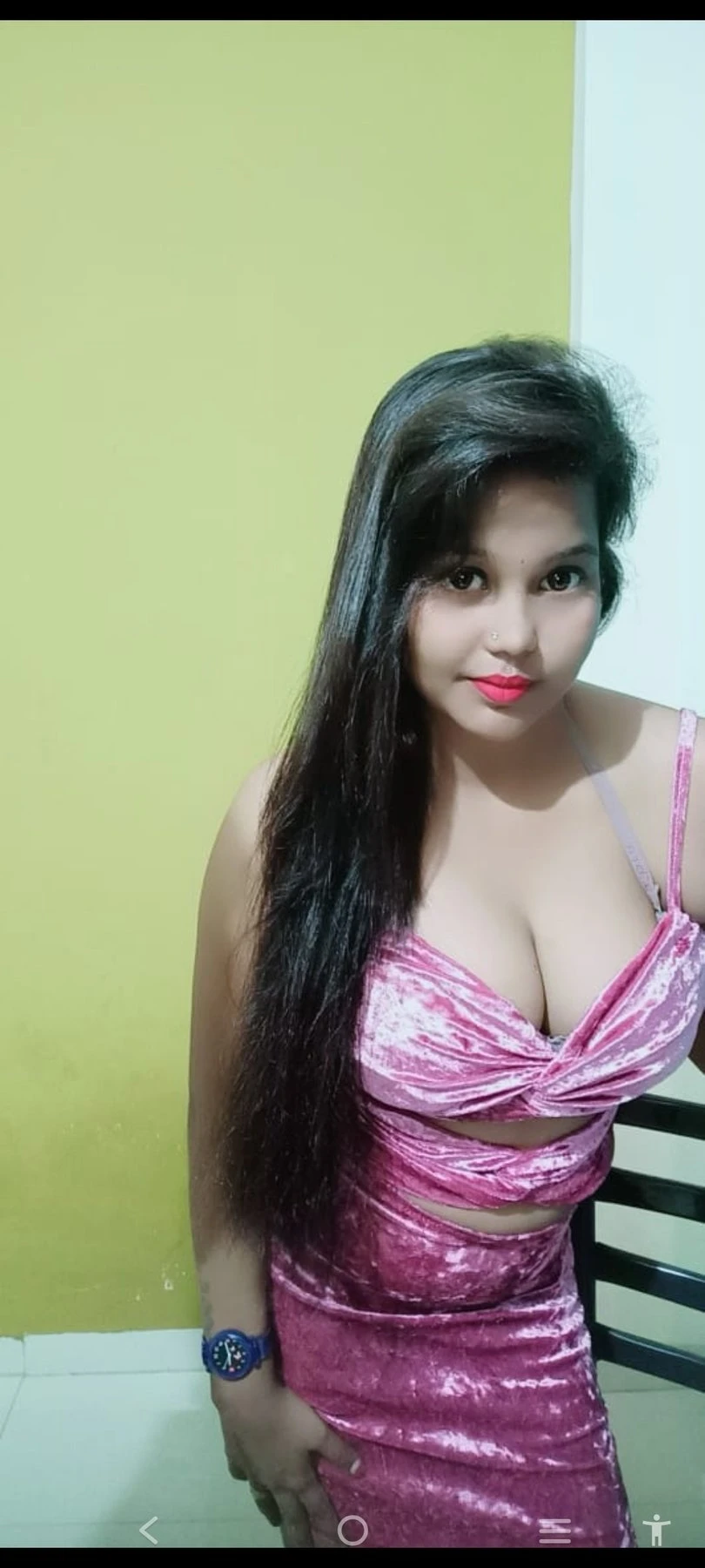 Rinky Cam Session and Real Meet – Indian escort in Mumbai — 1 / 3