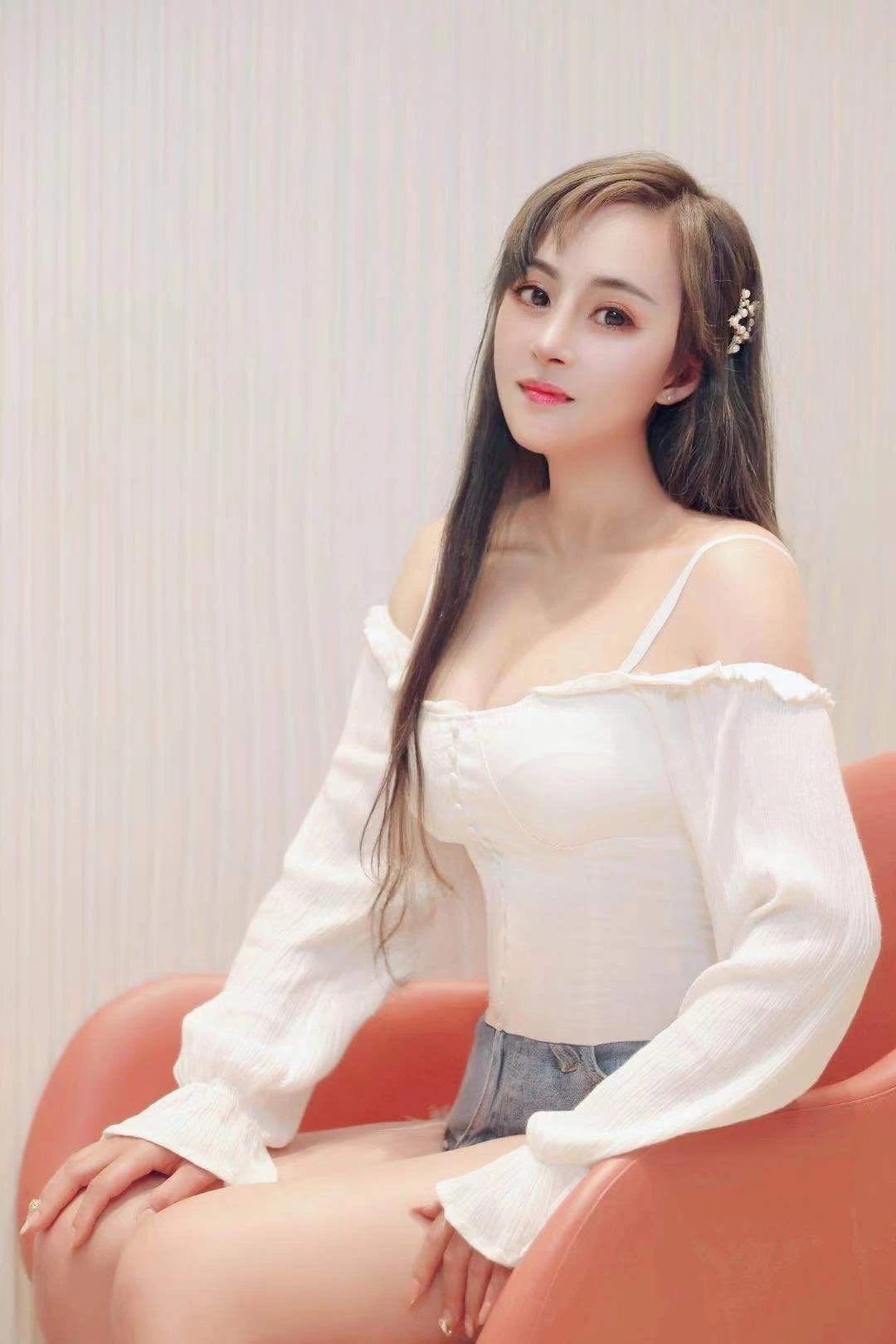 Crystal – South Korean escort in Mauritius — 2 / 5