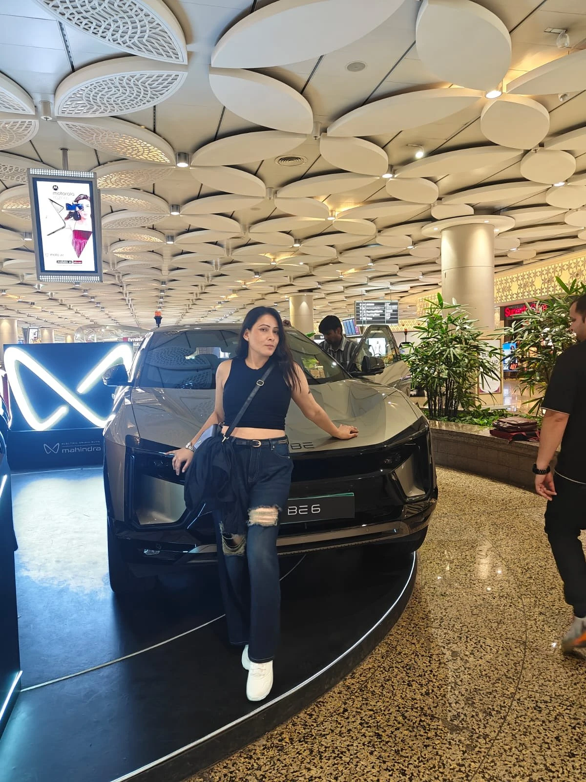 Neha Sexy & Friendly Cash on Arrival – Indian escort in Mumbai — 3 / 4