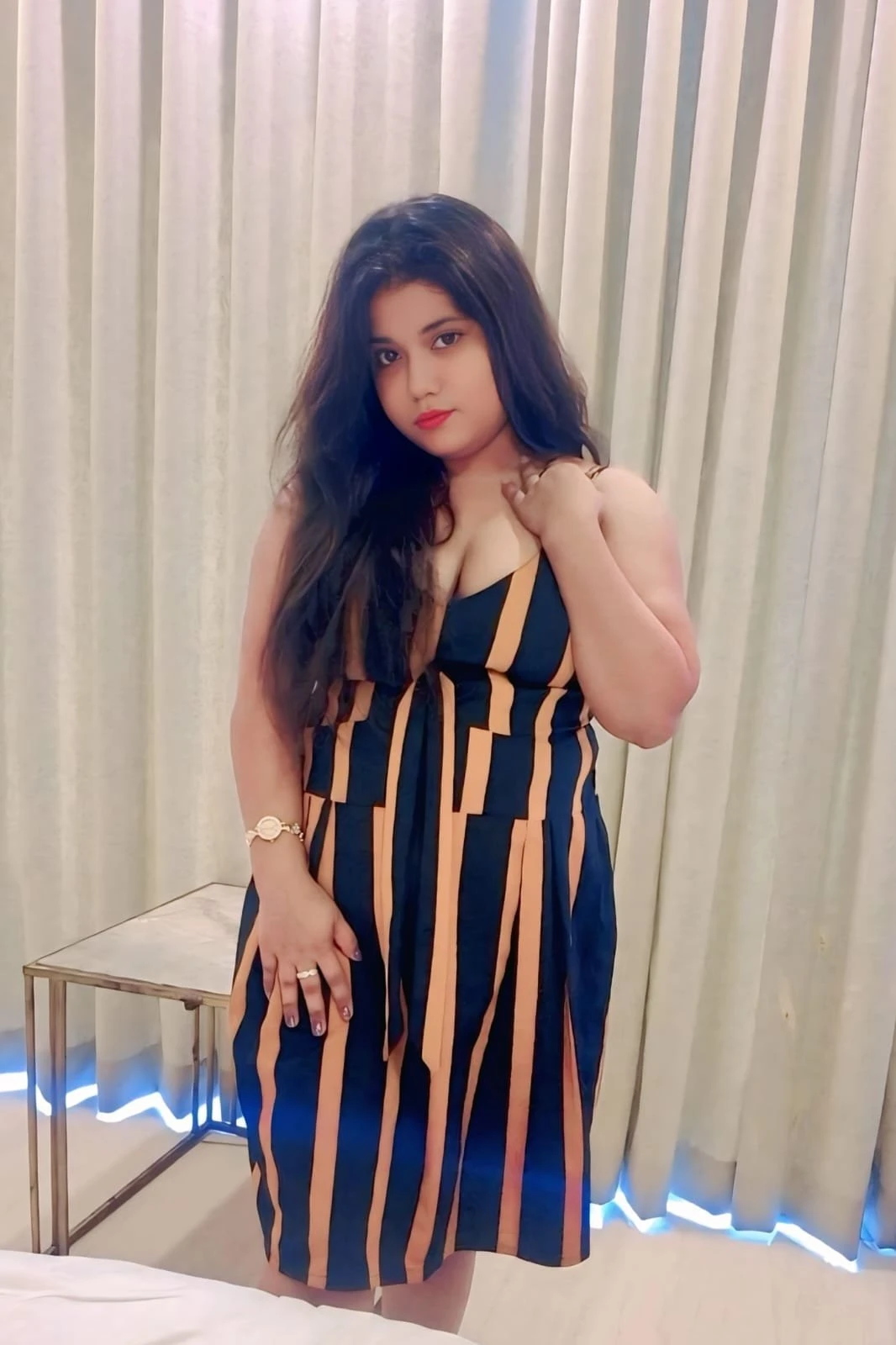 Konika Sharma – Indian escort in Kolkata — 4 / 5