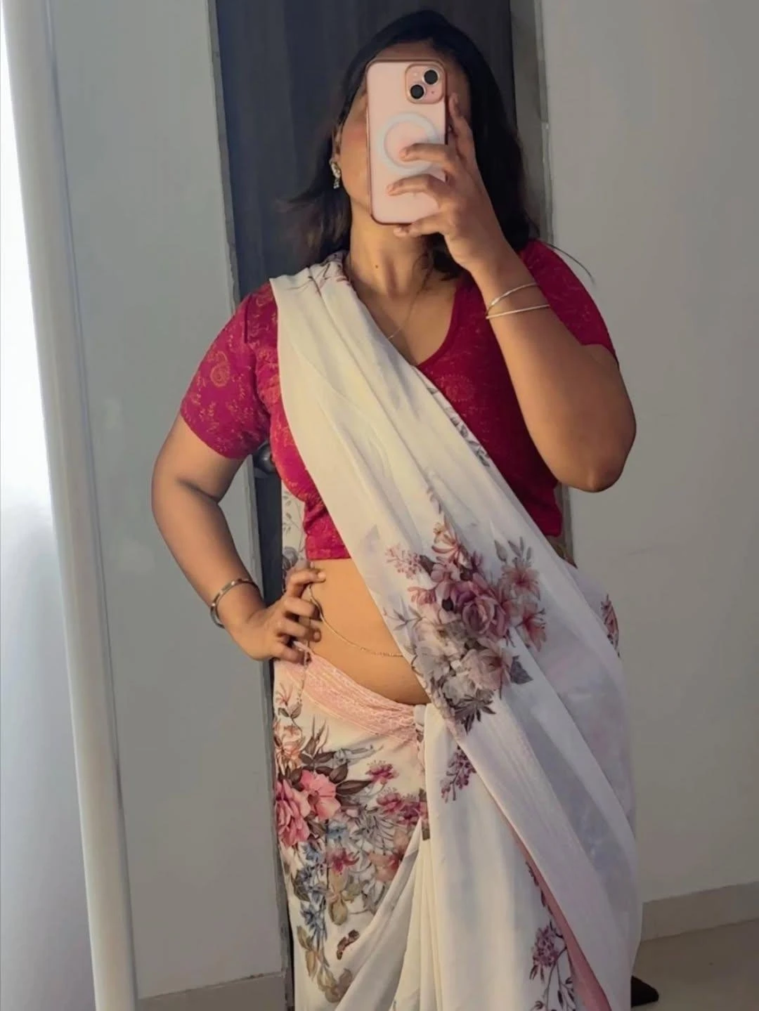 Kirthi Kochi – Indian escort in Kochi — 4 / 5