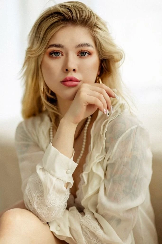 Mila – Russian escort in Beirut — 4 / 5