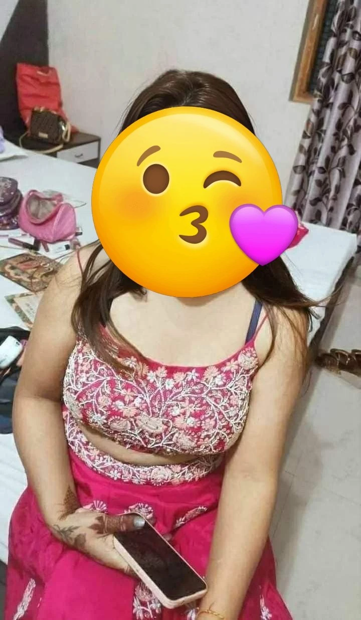 Riya – escort in Noida — 2 / 6