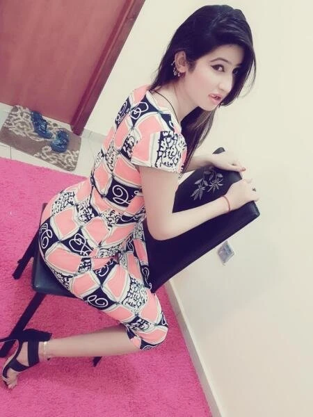Sana – Pakistani escort in Karāchi — 7 / 8