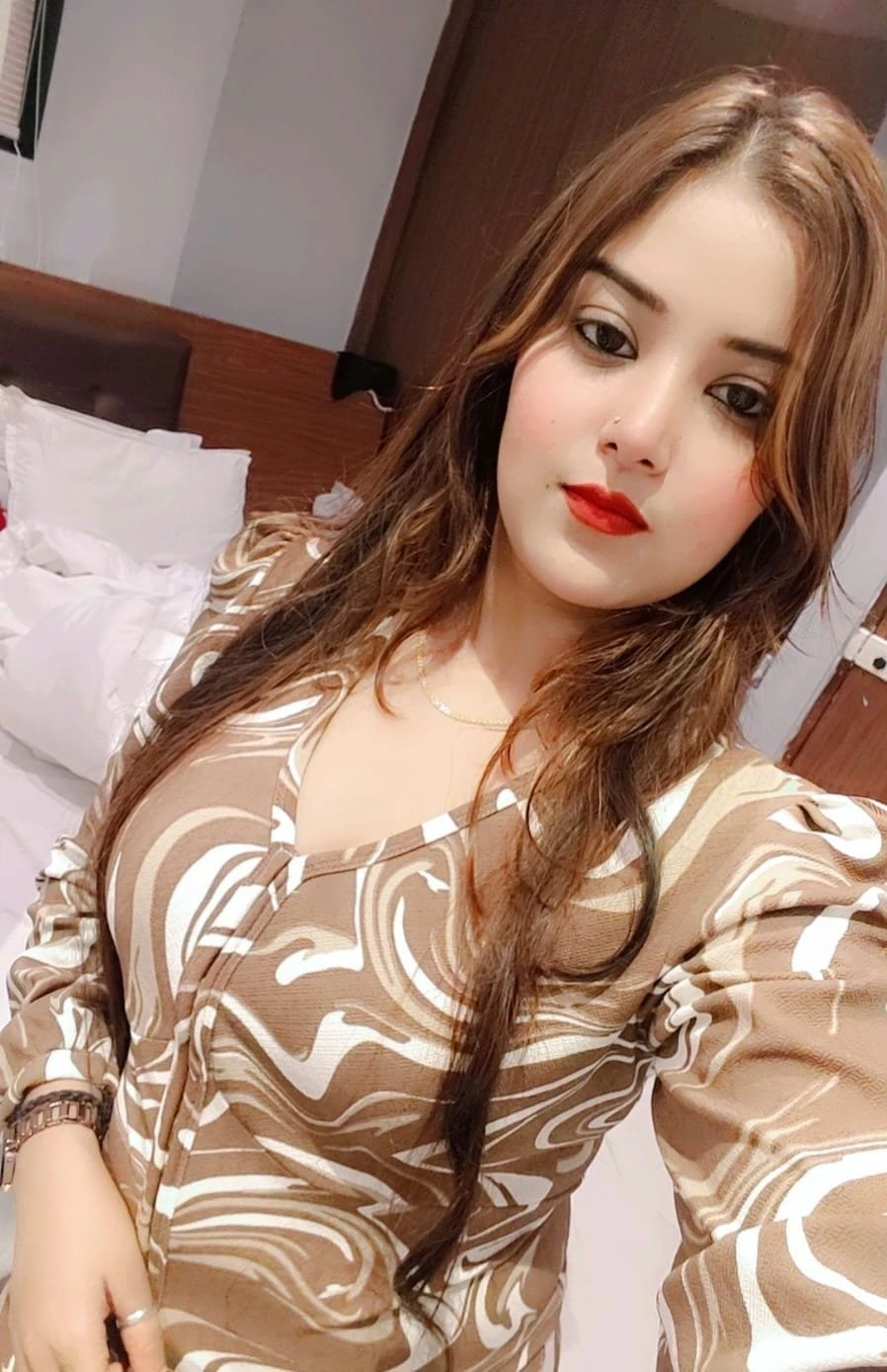 Riyanshi Singh Escorts – Indian escort in Nagpur — 4 / 7