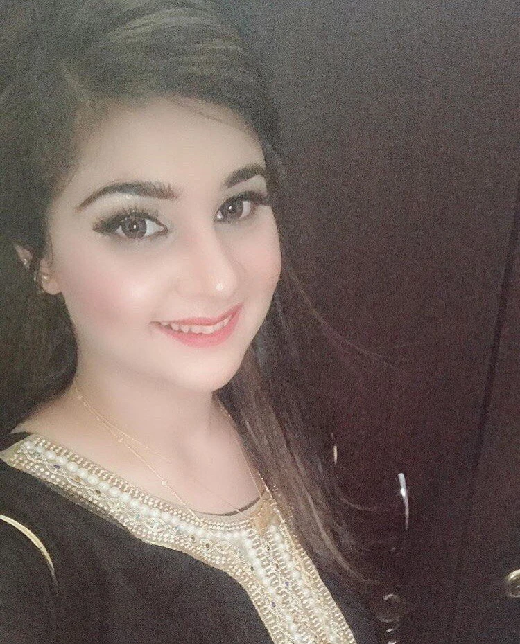 Nealam – Pakistani escort in Lahore — 6 / 12