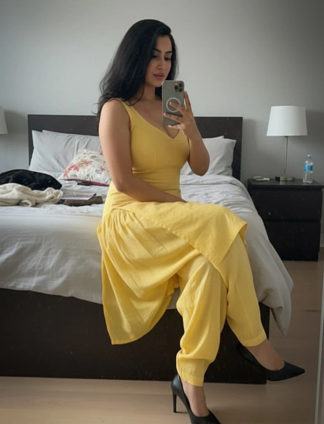Reshma – Indian escort in Navi Mumbai — 2 / 3