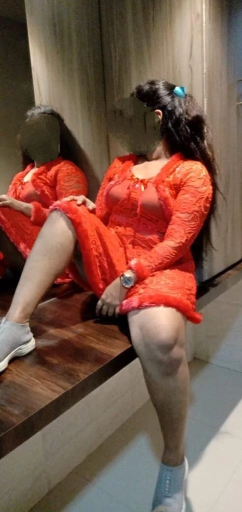 Simy Khan – Indian escort in Mumbai — 5 / 11