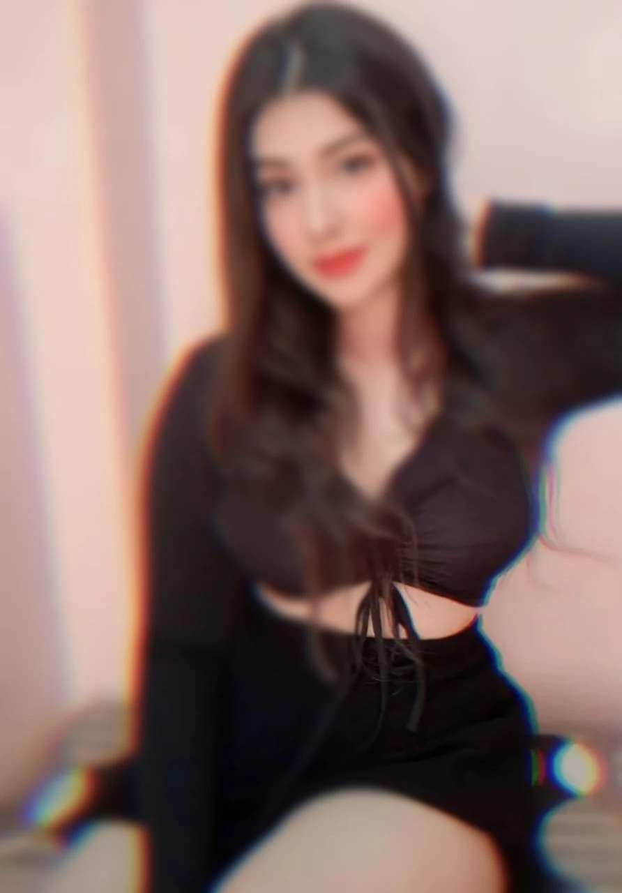 Disha (cam& real meet)nudeshow with face – Indian escort in Kochi — 2 / 5
