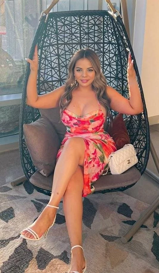 Seema 𝟳𝟬𝟳𝟴𝟲𝟳𝟴𝟵𝟴𝟳 – Angolan escort in Gurgaon — 8 / 29