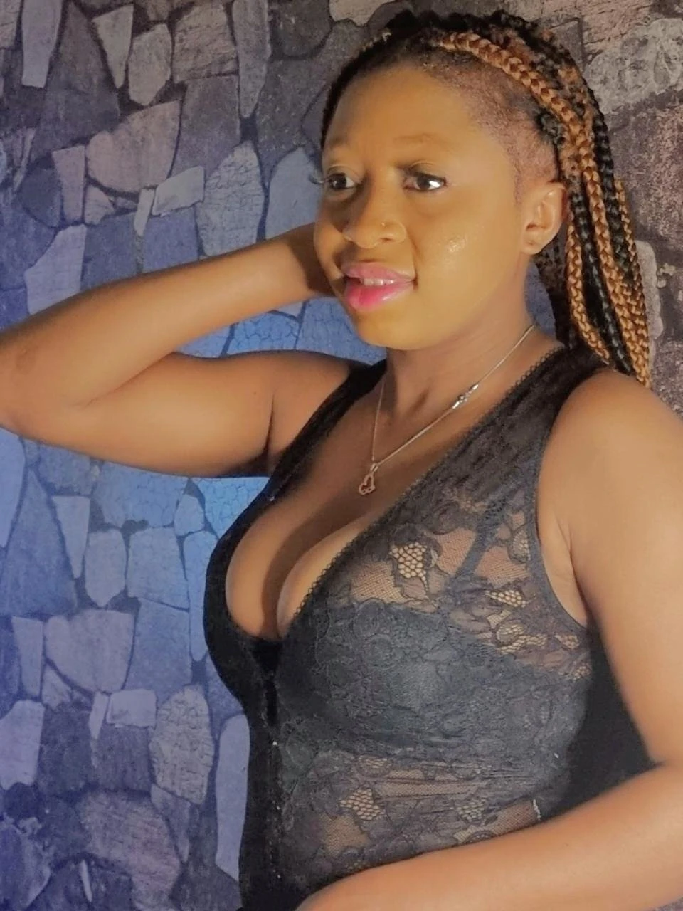 Bella – Tanzanian escort in Madurai — 6 / 7