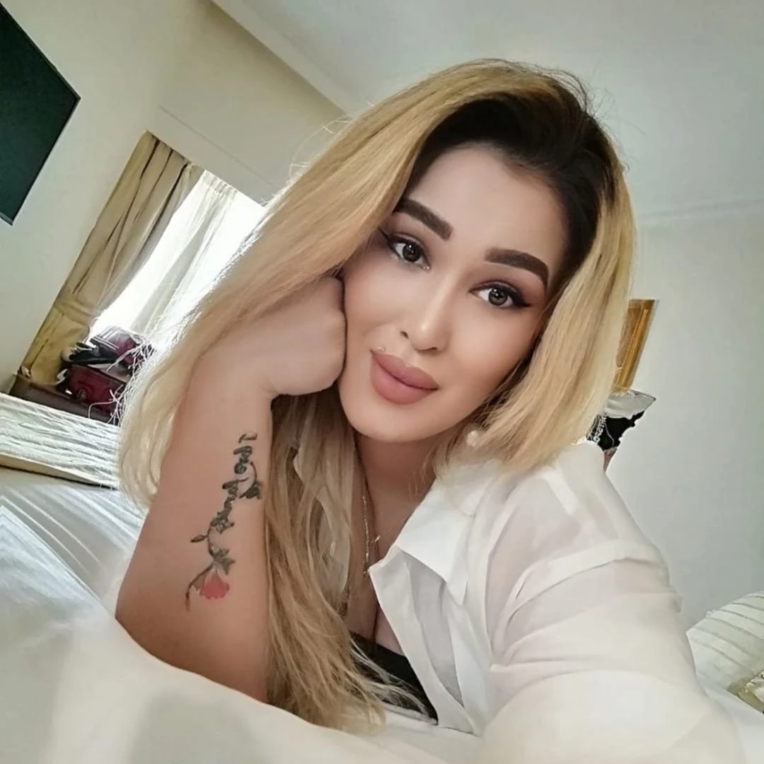 ZOYA Near 5 Star hotel – Russian escort agency in New Delhi — 2 / 5