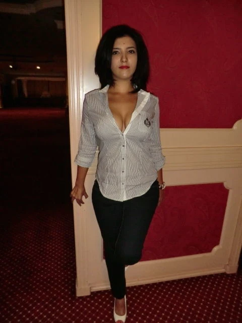 Ralu – Romanian escort in Bucharest — 3 / 6