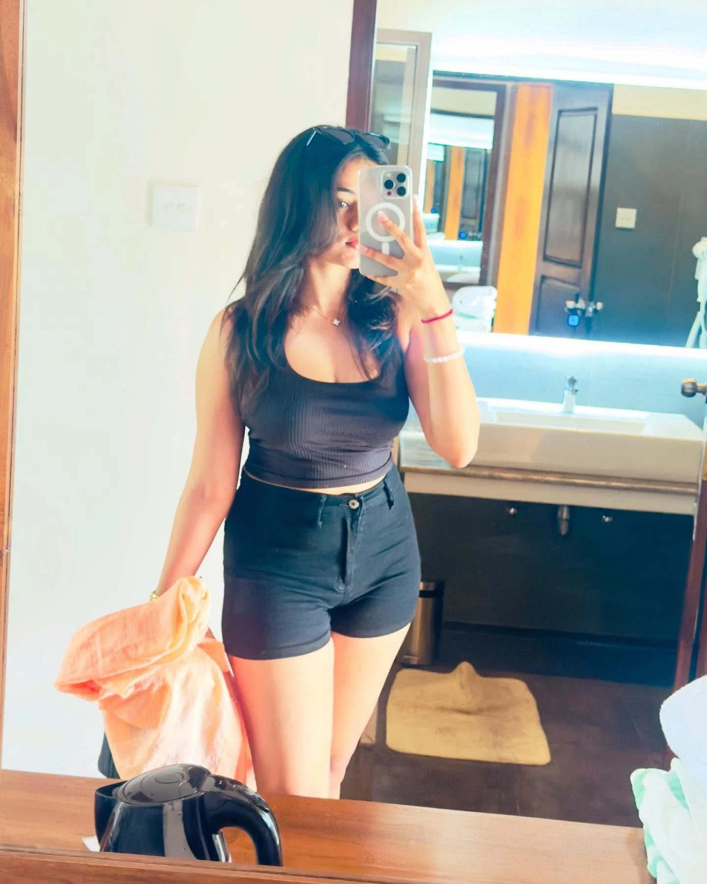 Riya Sharma Vip Model – Indian escort in Madurai — 1 / 6
