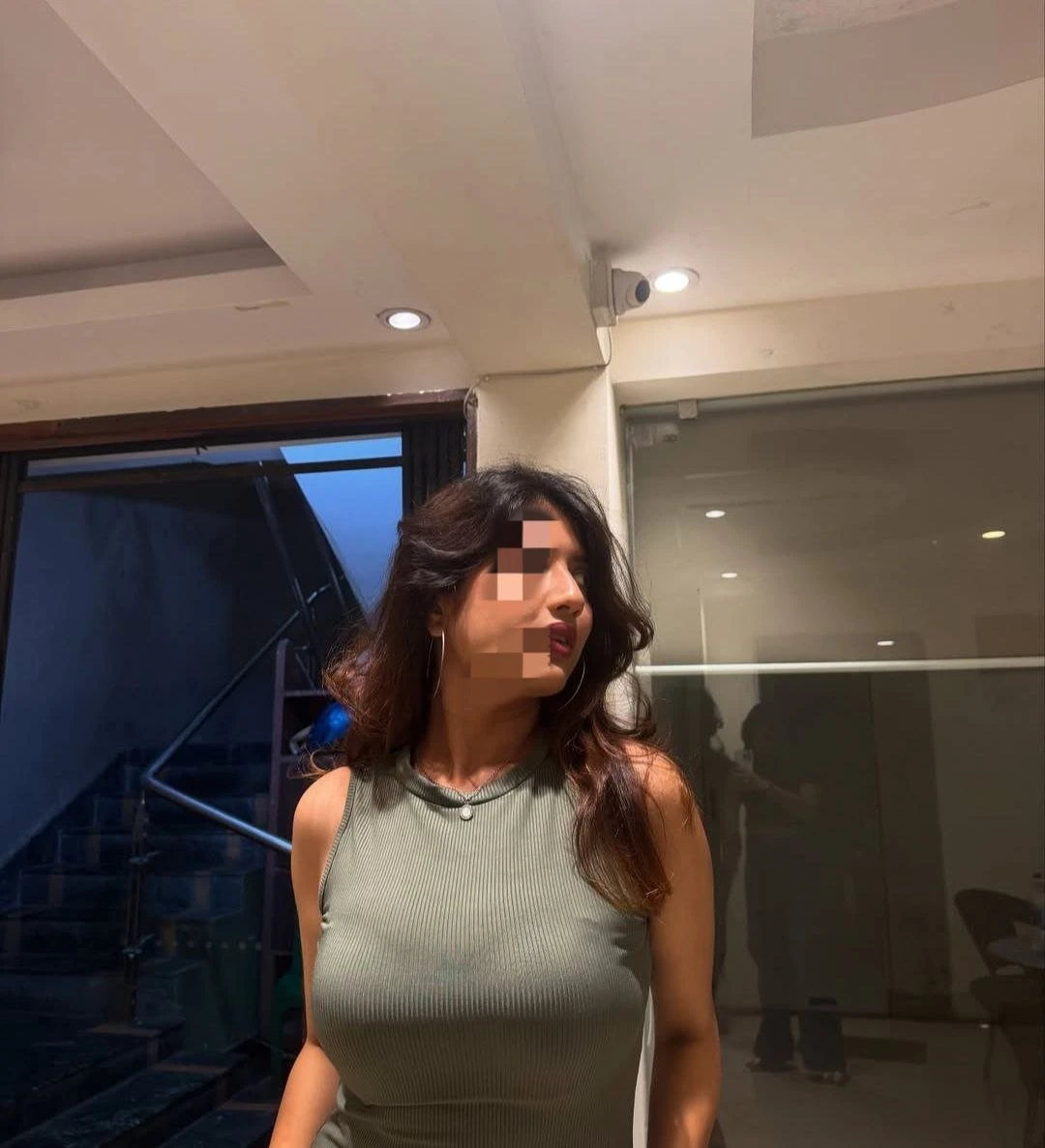 Reeta Real Meet And Cam Show – Indian escort in Kandy — 3 / 4
