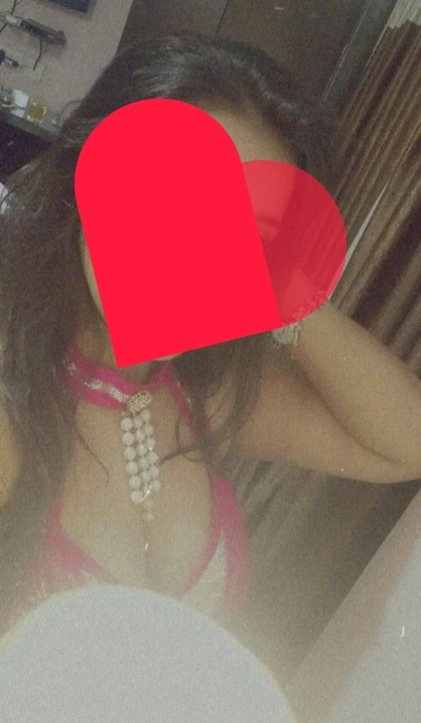 Kavya - Independent Call Girl – Indian escort in Gurgaon — 9 / 10