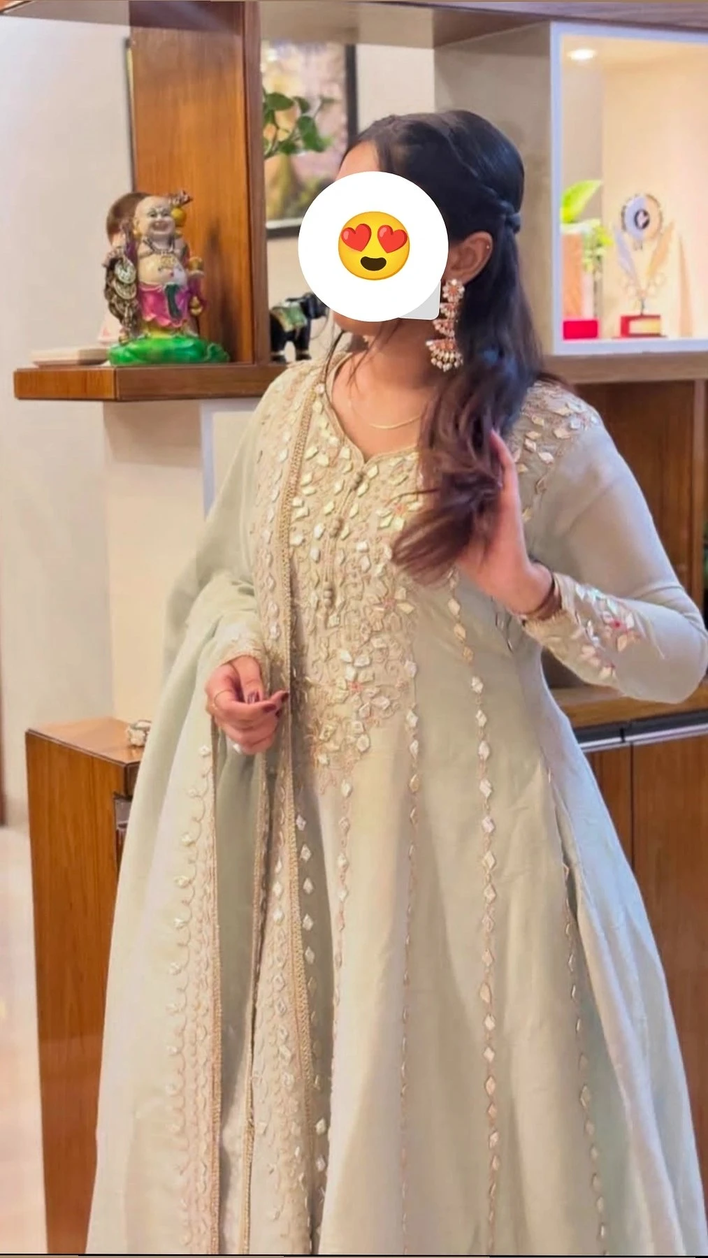 Soniya Web cam & real meet – Indian escort in Kolkata — 3 / 7
