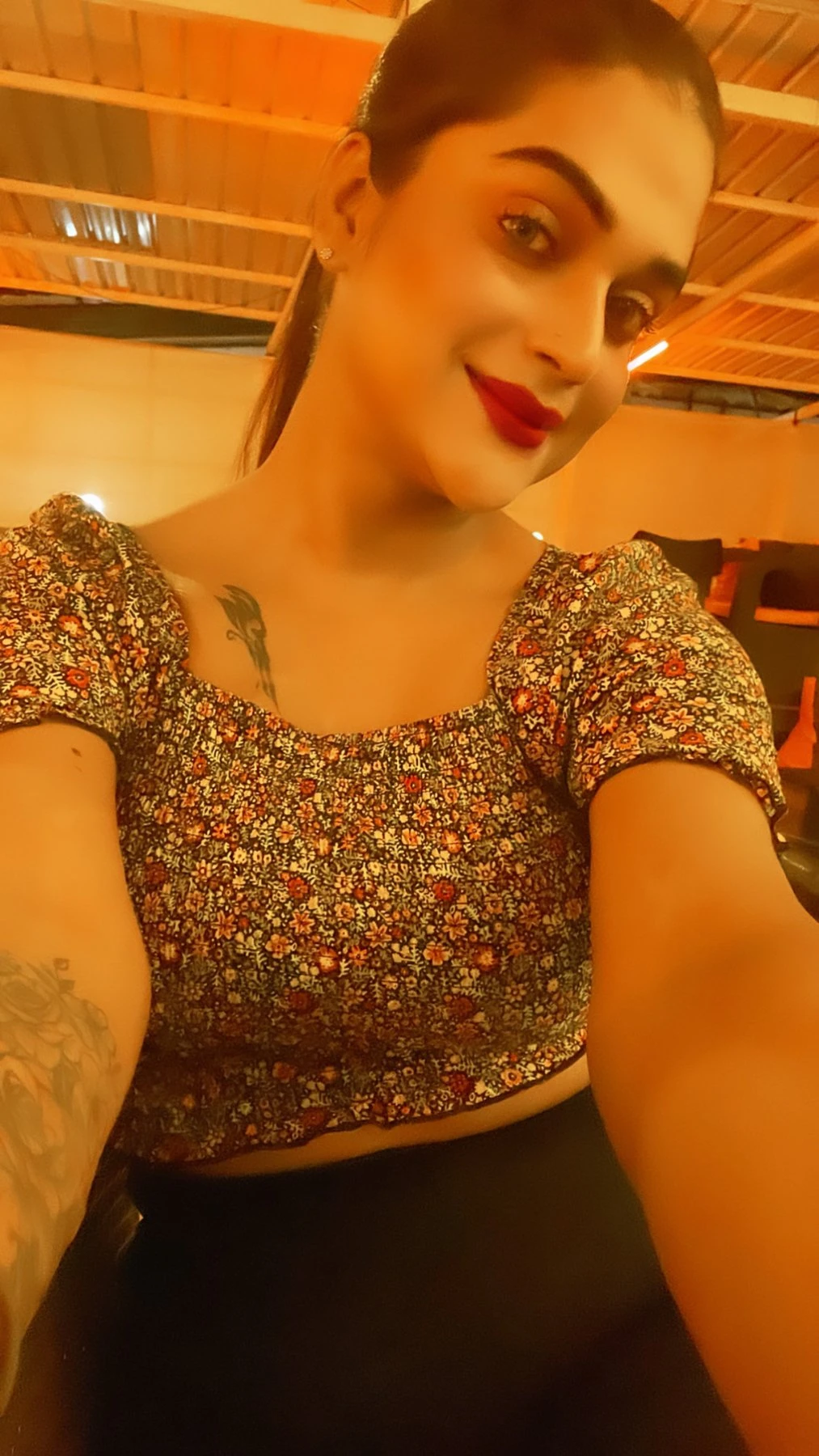 Goa girl – Indian escort in Mumbai — 6 / 12
