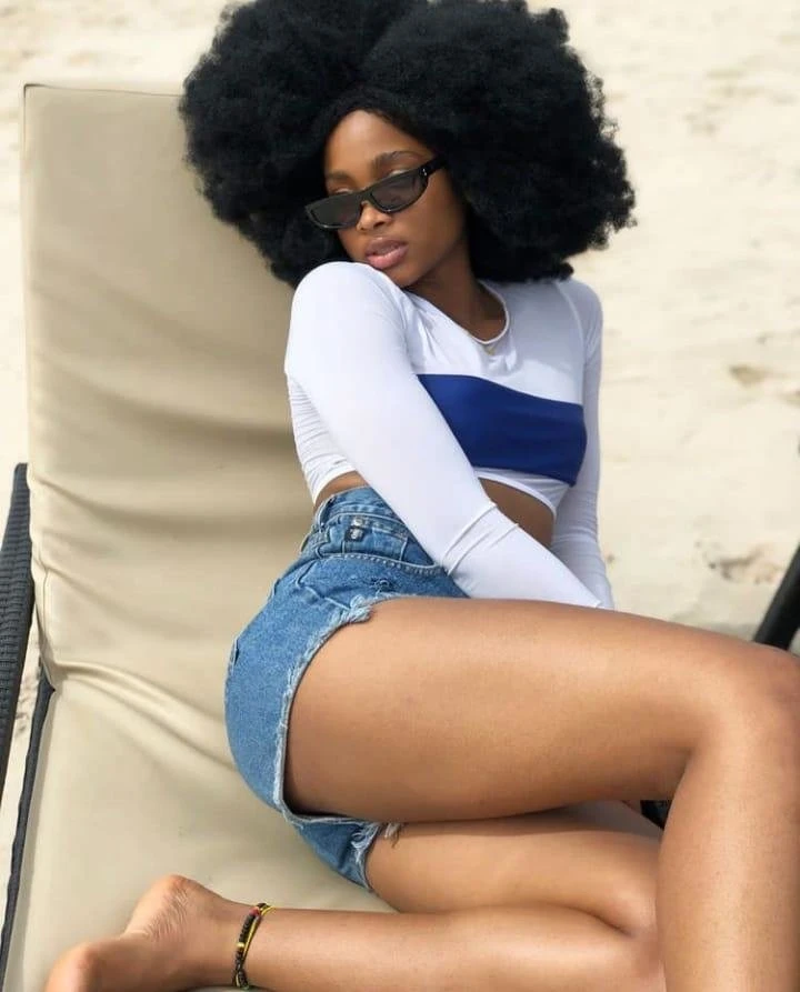 Bella – South African escort in Beirut — 4 / 7