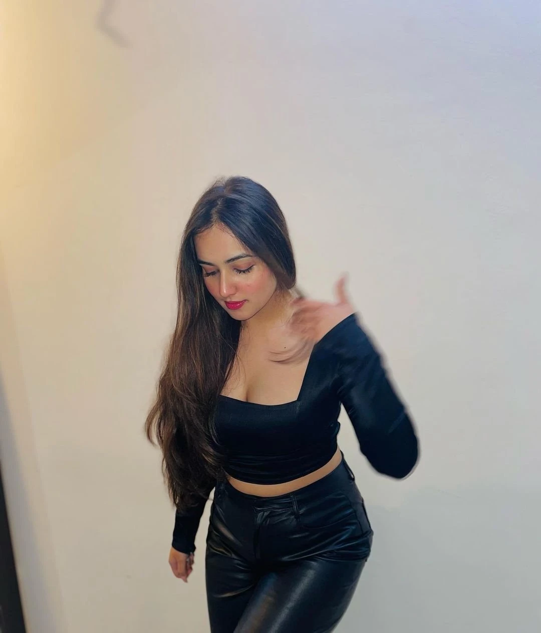 Vedika Escorts Service – Indian escort in Mumbai — 2 / 4