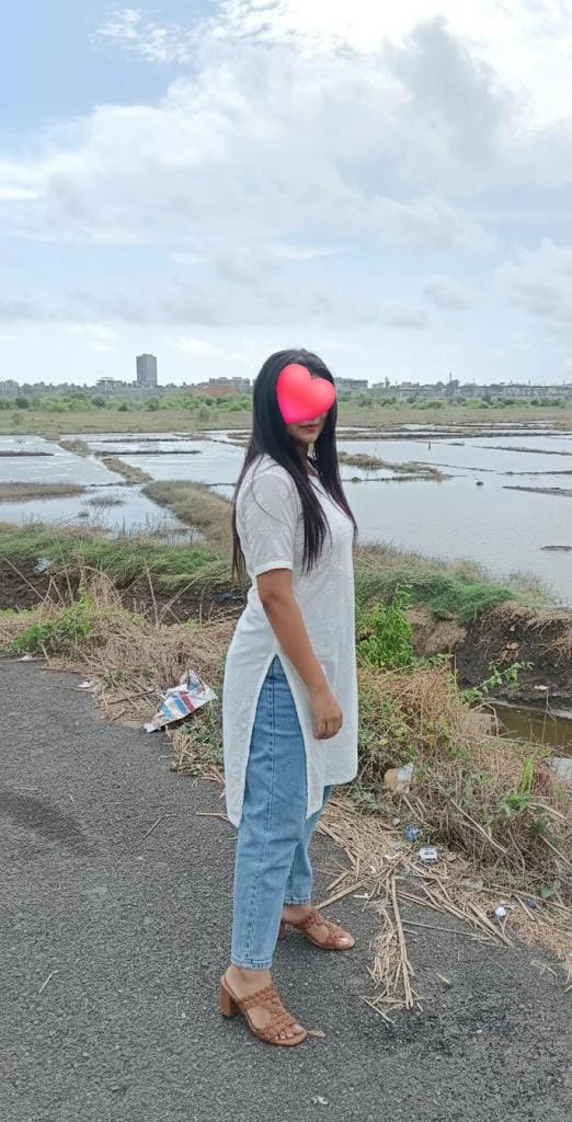 Reena Independent 22 Yrs Model – Indian escort in Mumbai — 8 / 13