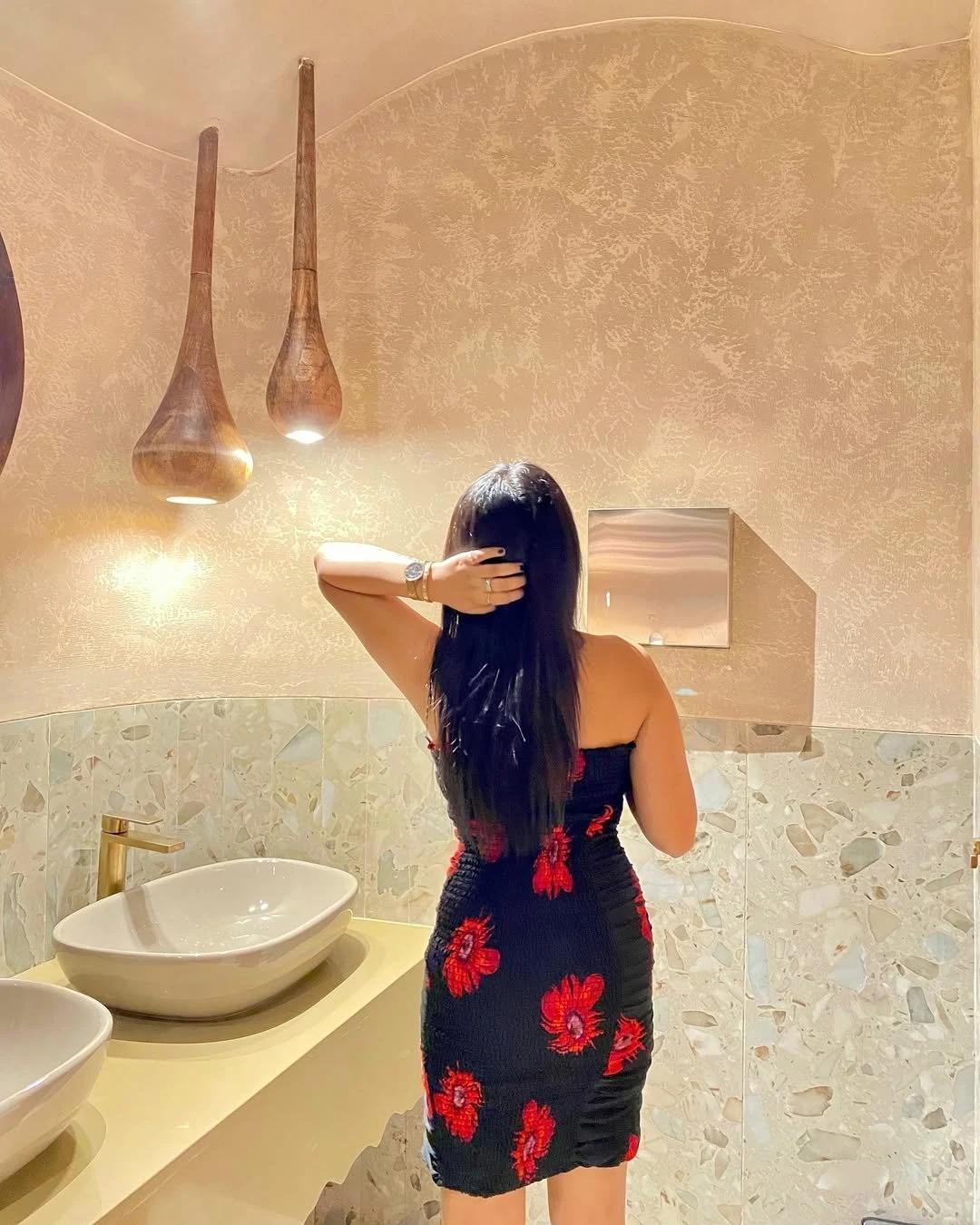 Real Service Cash Payment Verified Girl – Indian escort in Kolkata — 2 / 9