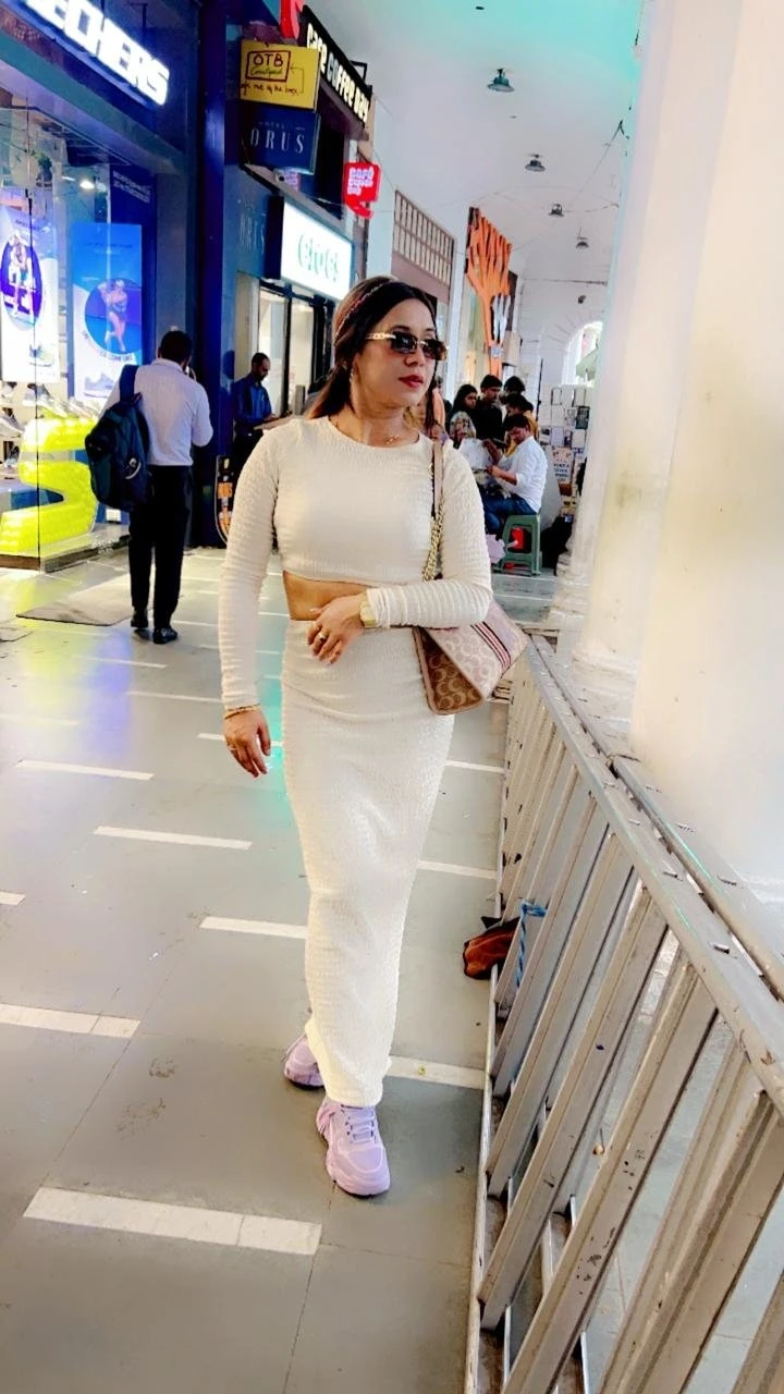 Independent Diksha Here – Indian escort in New Delhi — 4 / 6