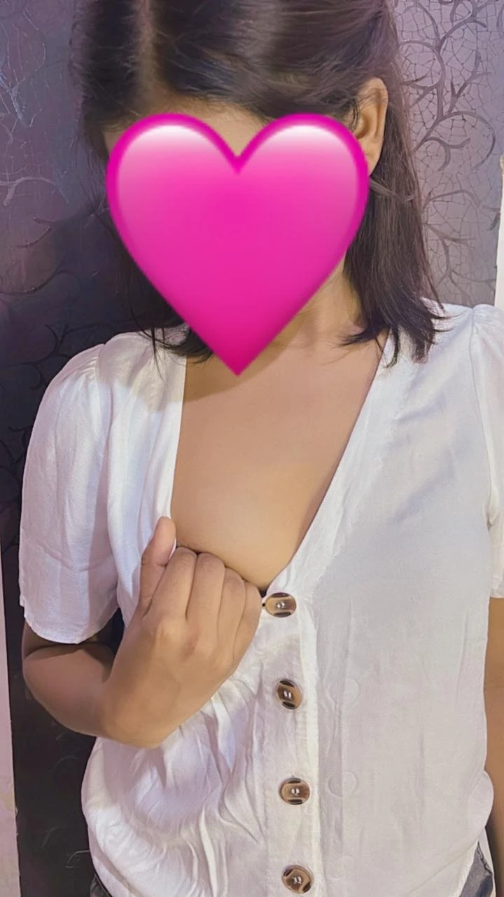 20 Year Old Nishita – Indian escort in New Delhi — 6 / 14