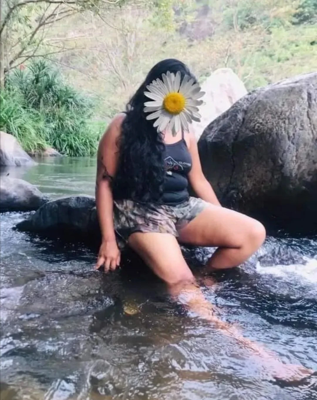 Reshika – Sri Lankan escort in Colombo — 2 / 8