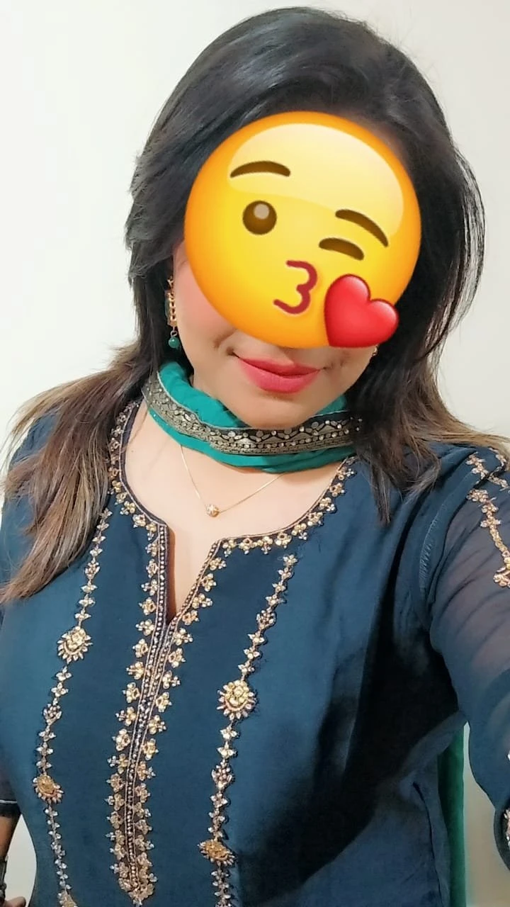 Pia – Indian escort in Mumbai — 6 / 11