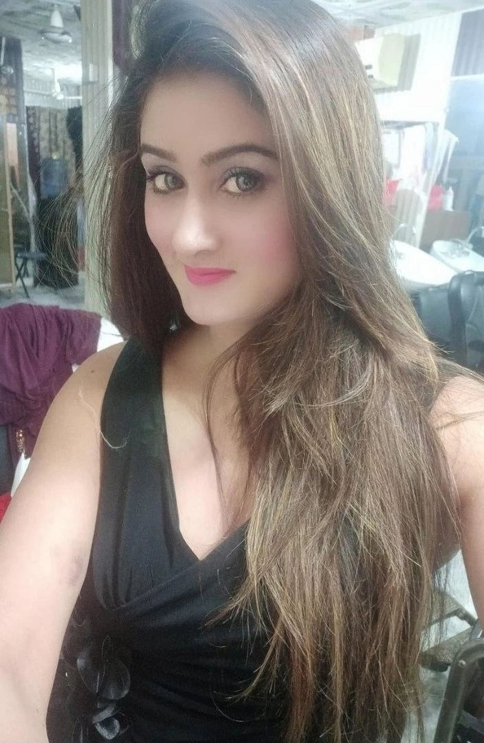 Fart Malik – Pakistani escort in Karāchi — 3 / 11