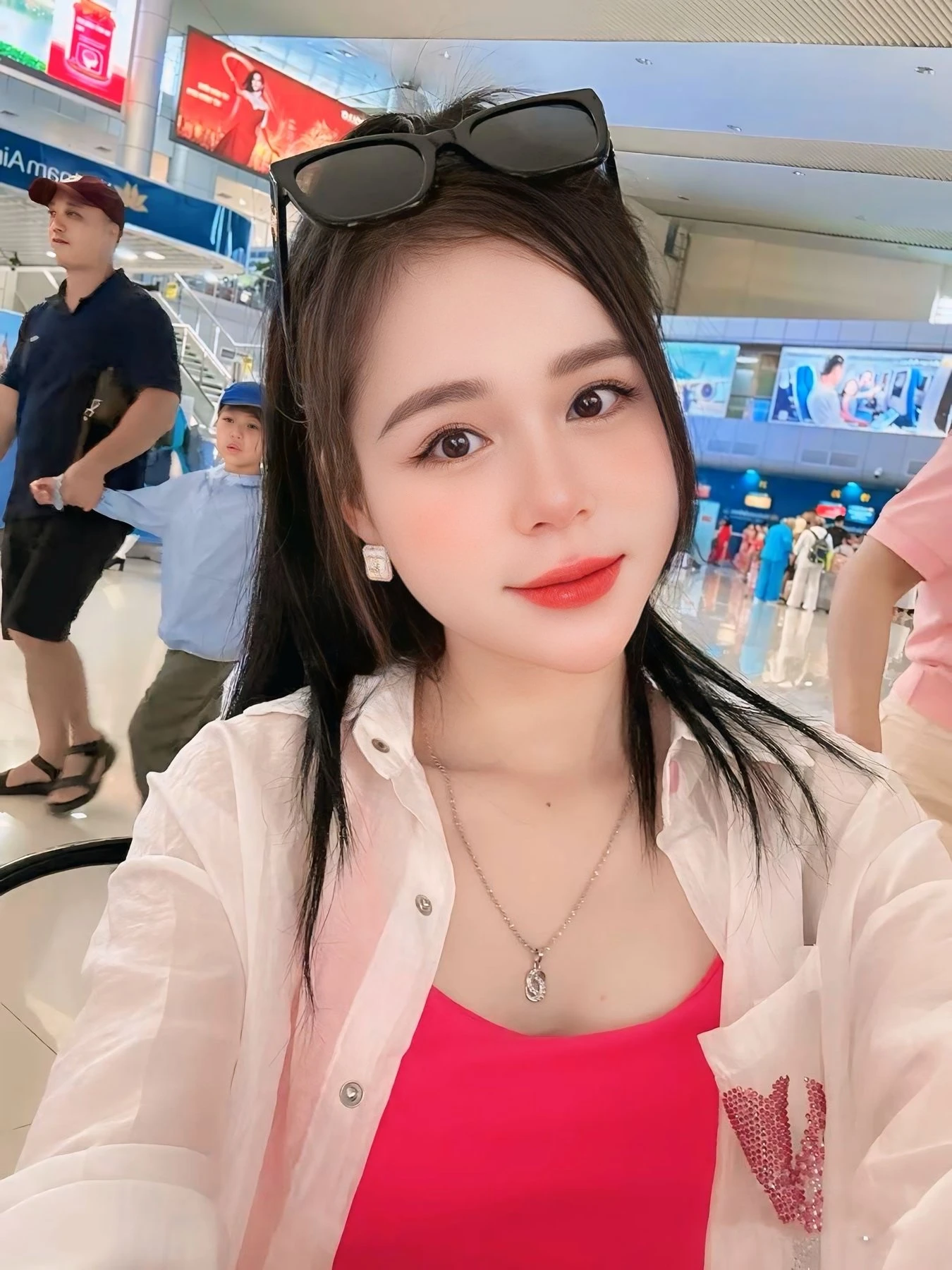 Jenni – Singaporean escort in Da Nang — 16 / 23