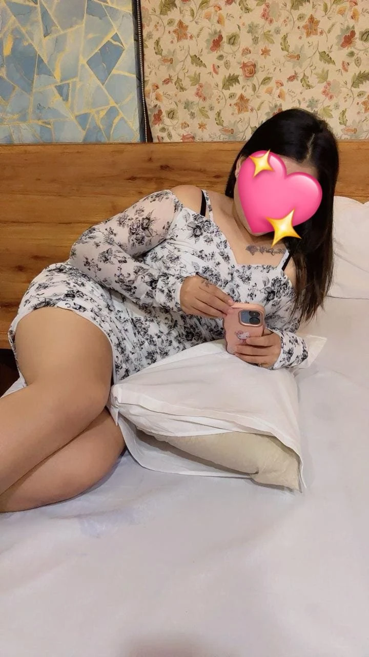 Kavya Arora Independent Aerocity Escort – Indian escort in New Delhi — 4 / 6